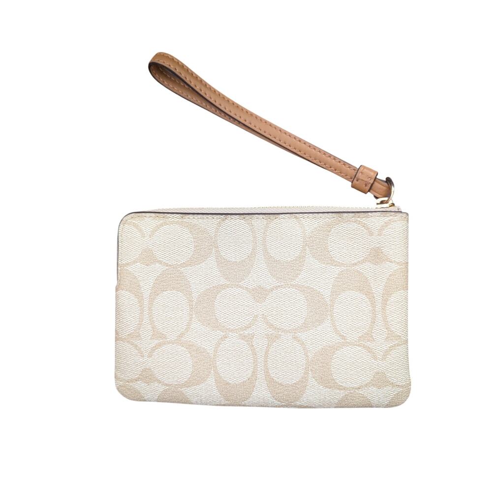 NWOT! COACH! FAWN BROWN/TAN GENUINE LEATHER, TAN & CREAM MONOGRAM WRISTLET! - Picture 5 of 10